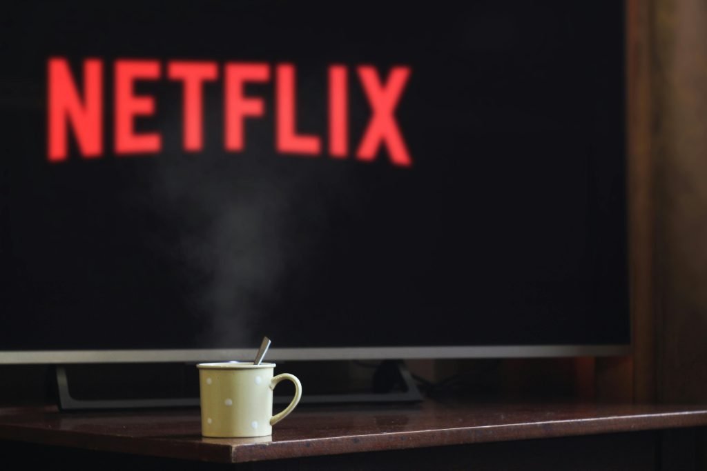 Estrenos de Netflix enero 2025 - Back in Action, WWE y Wallace & Gromit